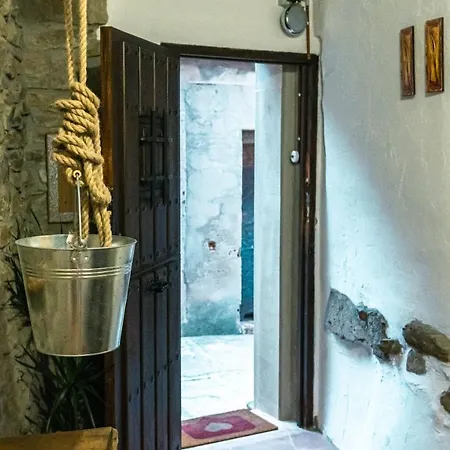 Cal Country house *